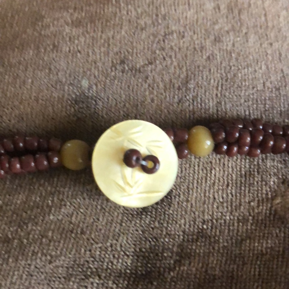 Shell and bead necklace - Picture 3 of 5